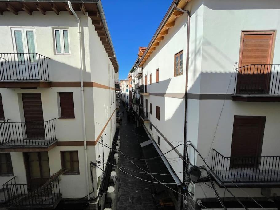 Apto. A Estrenar En El Centro 2 Hab Y 1 Bano Castro Urdiales Exterior foto
